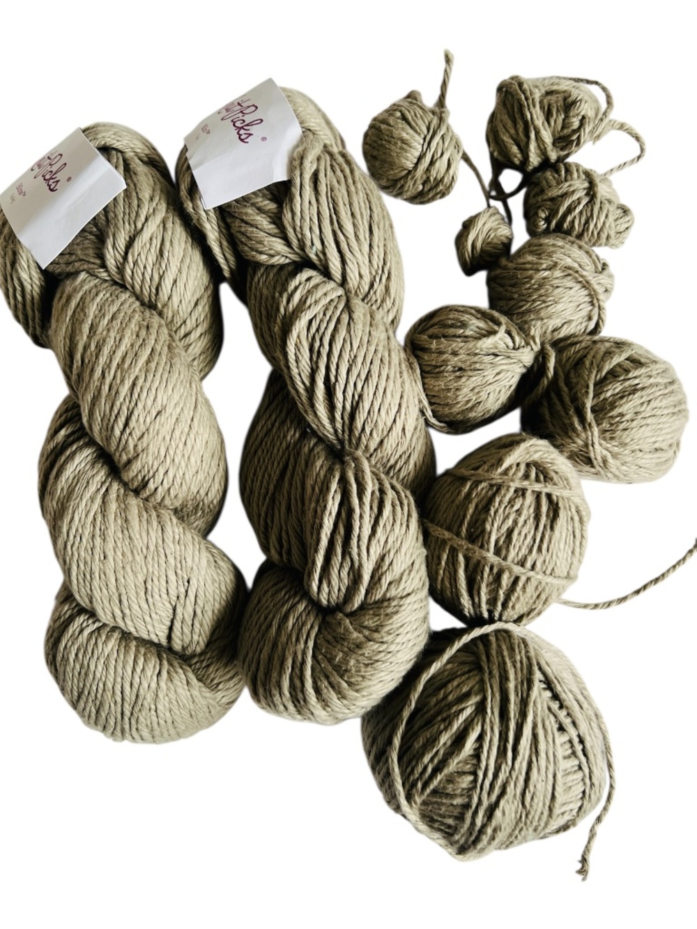 Knit Picks Yarn 2 Skeins Billow Gasling Green 100% Cotton 100 g Bulky 120 yard